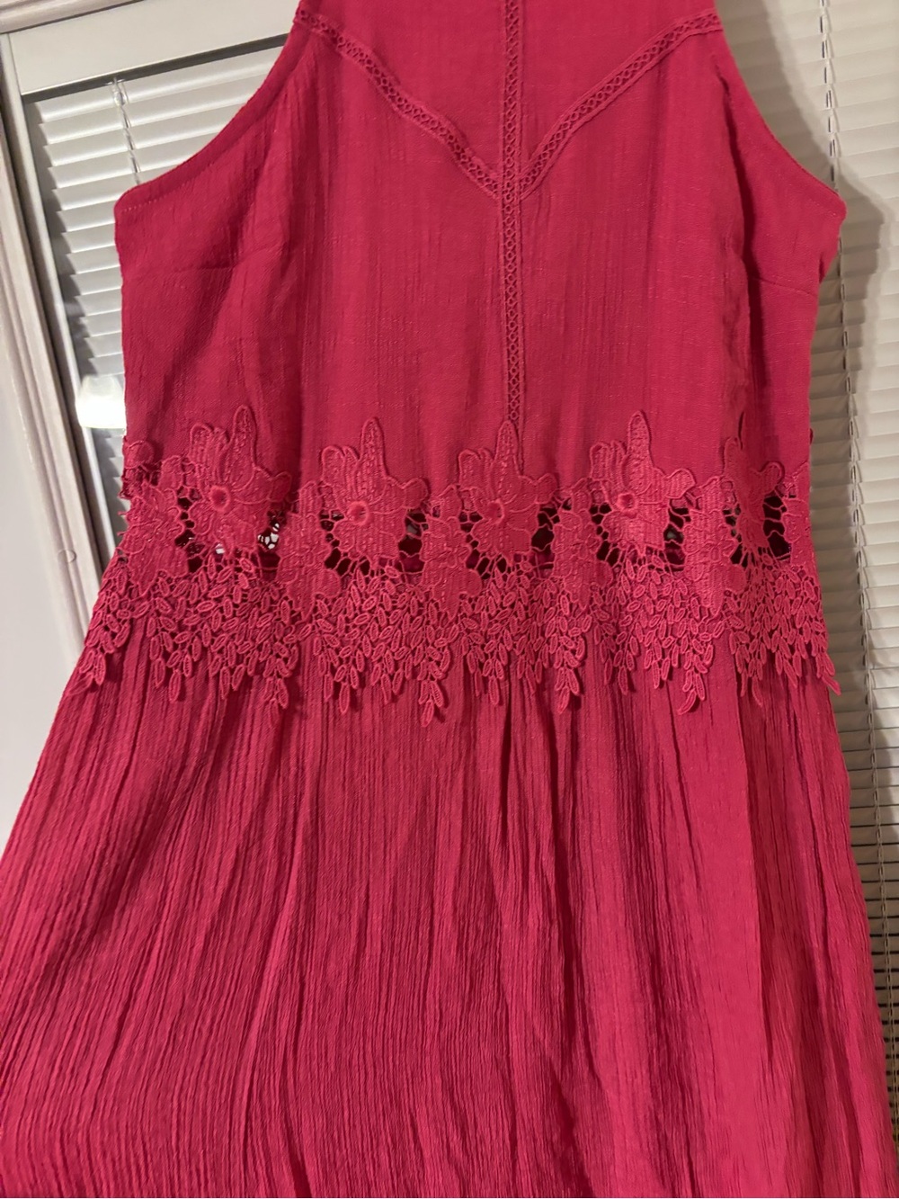 Sleeveless Pink Midi Dress with Crochet Waist - Picture 5 of 9